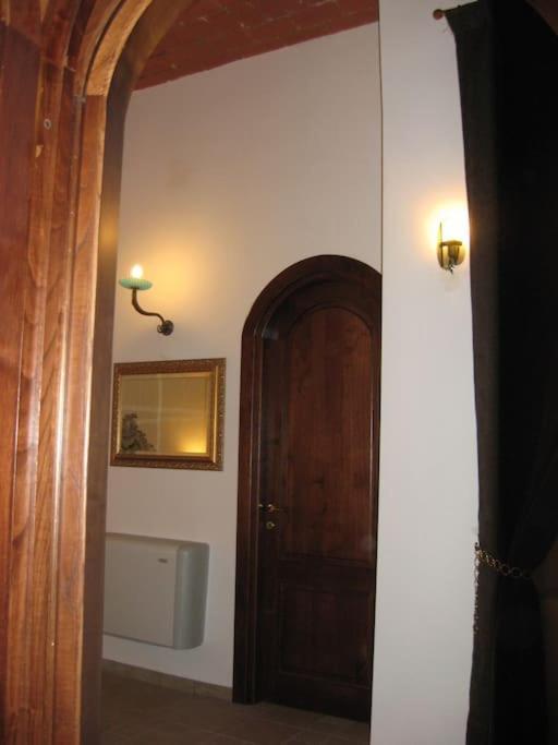 Vivilo Collection - Opera Teather Apartment - Very Central Řím Exteriér fotografie