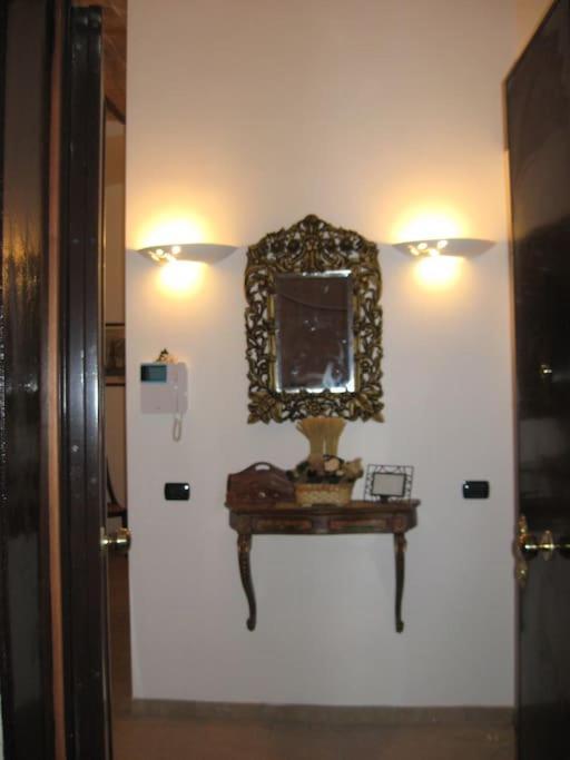 Vivilo Collection - Opera Teather Apartment - Very Central Řím Exteriér fotografie